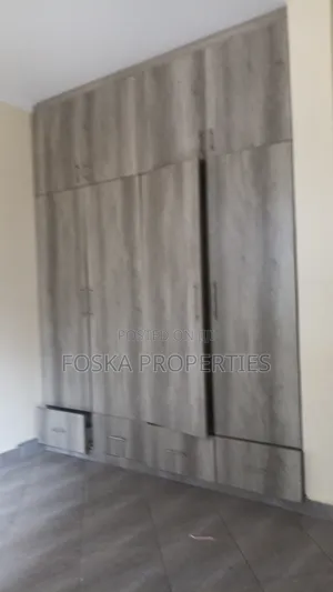 3bdrm Apartment in Makindye Estate, Central Division for rent
