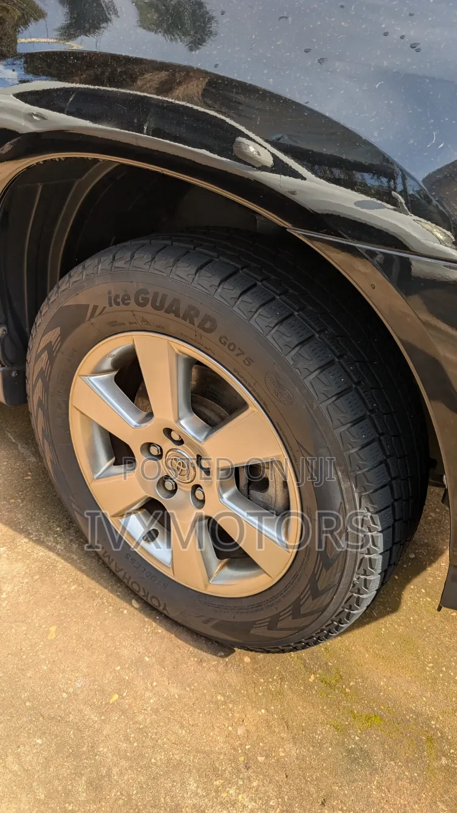 Toyota Harrier 2.4 2011 Black