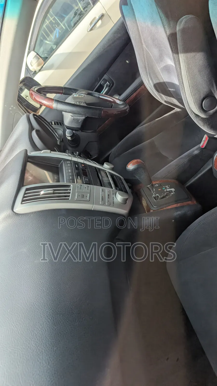 Toyota Harrier 2.4 2011 Black