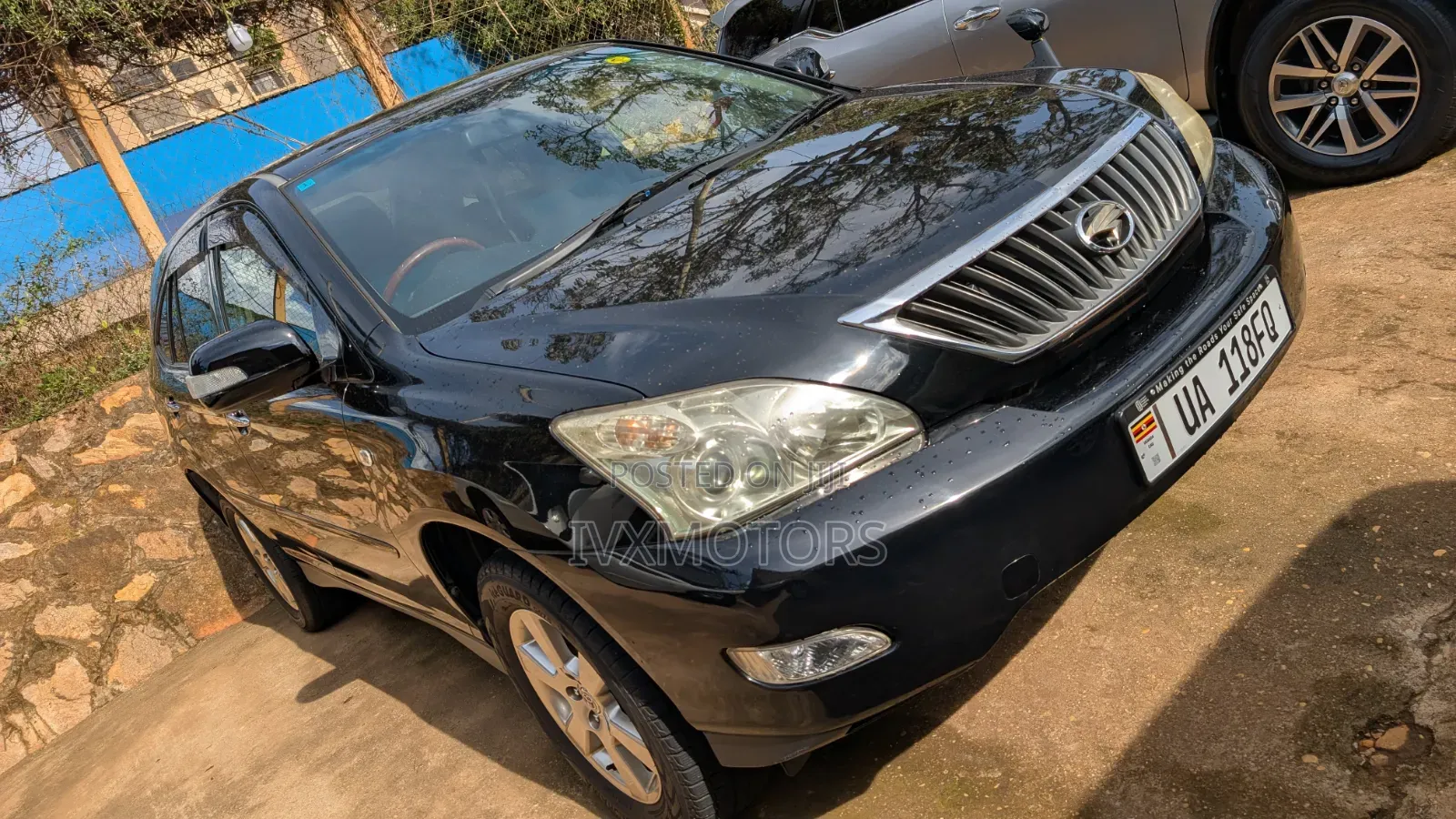 Toyota Harrier 2.4 2011 Black