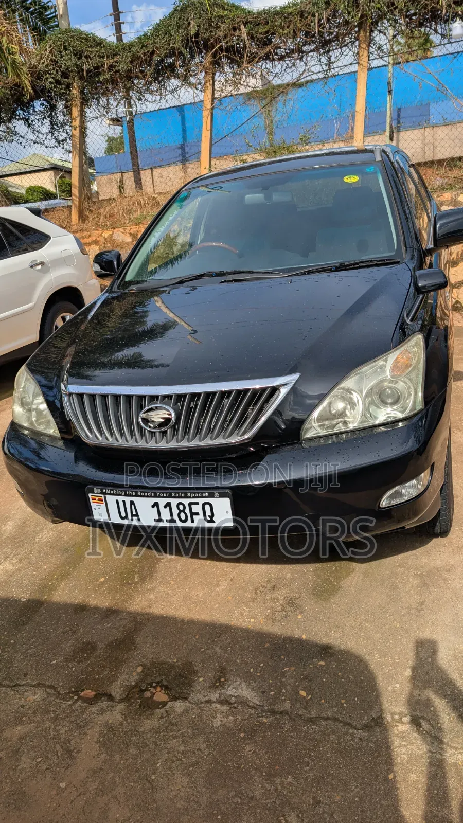 Toyota Harrier 2.4 2011 Black