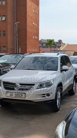 Volkswagen Tiguan 2.0 S 2009 White