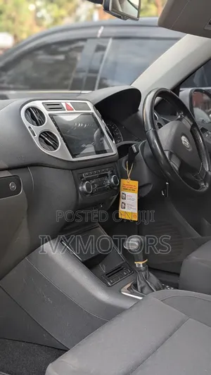 Volkswagen Tiguan 2.0 S 2009 White