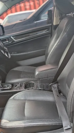Subaru Outback 2.5i 4dr Wagon AWD (2.5L 4cyl CVT) 2015 Silver