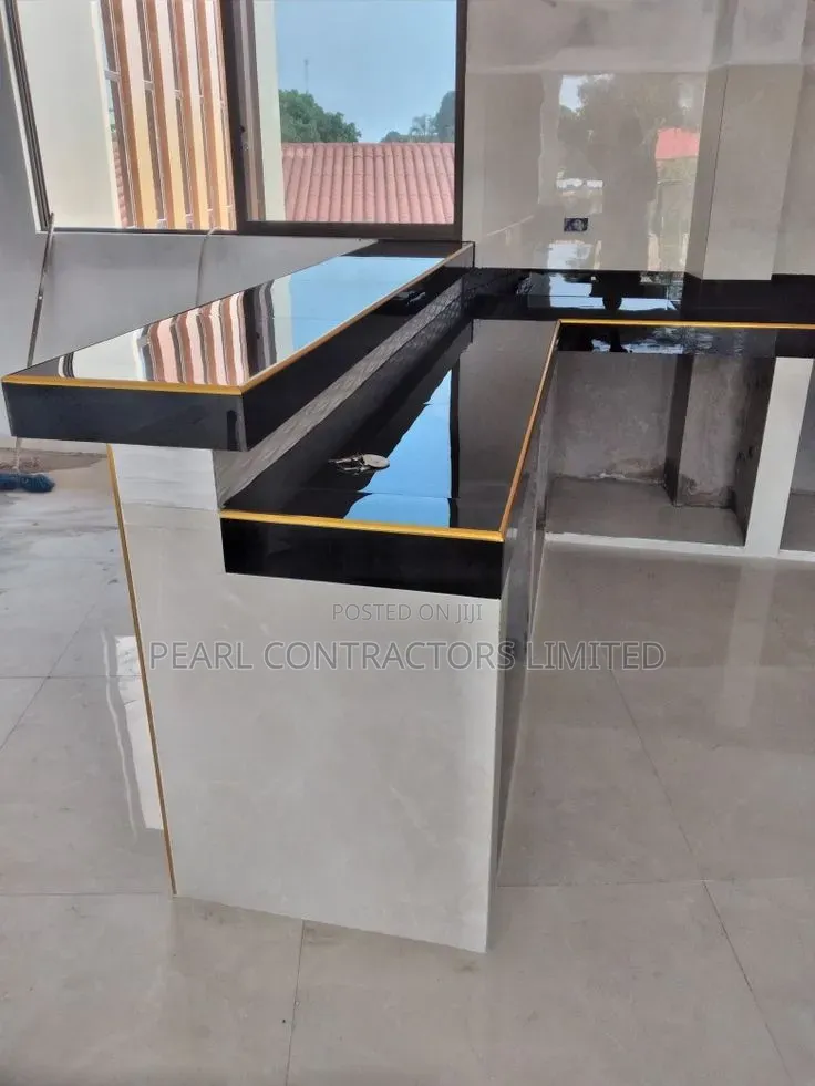 Kitchen Islands/Peninsulas and Worktops in Any Colour From 600,000/-