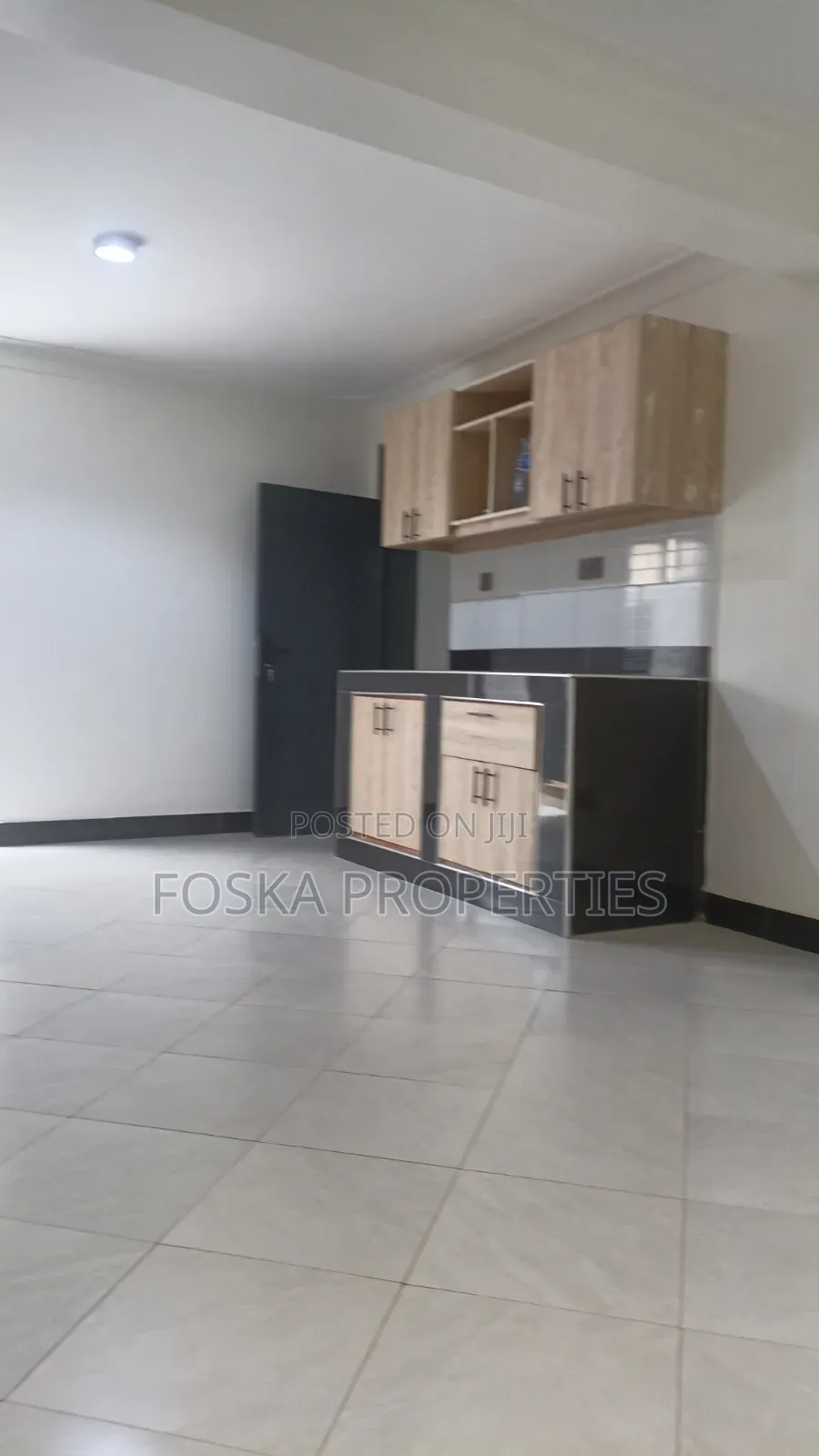 3bdrm Apartment in Makindye Estate, Central Division for rent