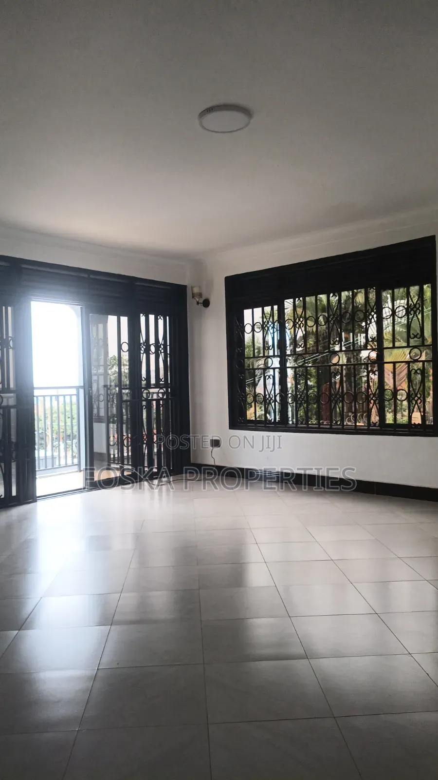 3bdrm Apartment in Makindye Estate, Central Division for rent