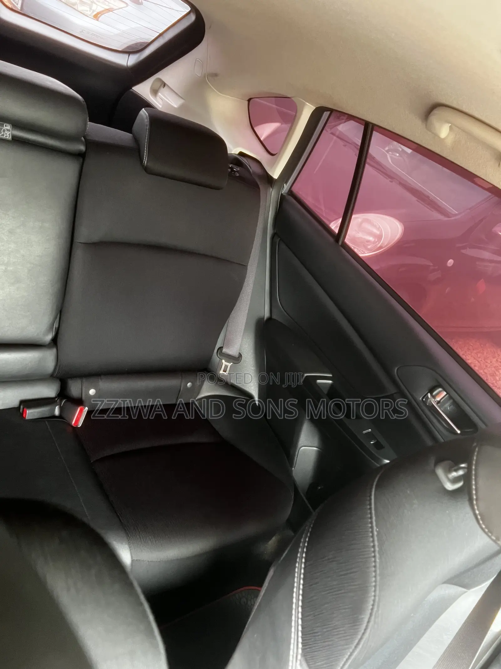 Subaru Impreza 2.0i Premium PZEV 4dr Hatchback AWD (2.0L 4cyl CVT) 2014