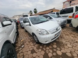 Toyota Raum 2010 White