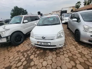 Toyota Raum 2010 White