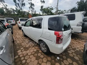 Toyota Raum 2010 White
