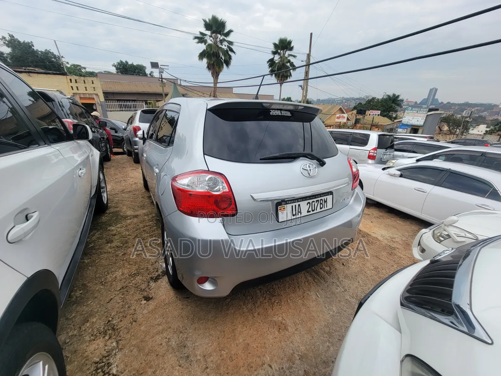 Toyota Auris 2010 Silver
