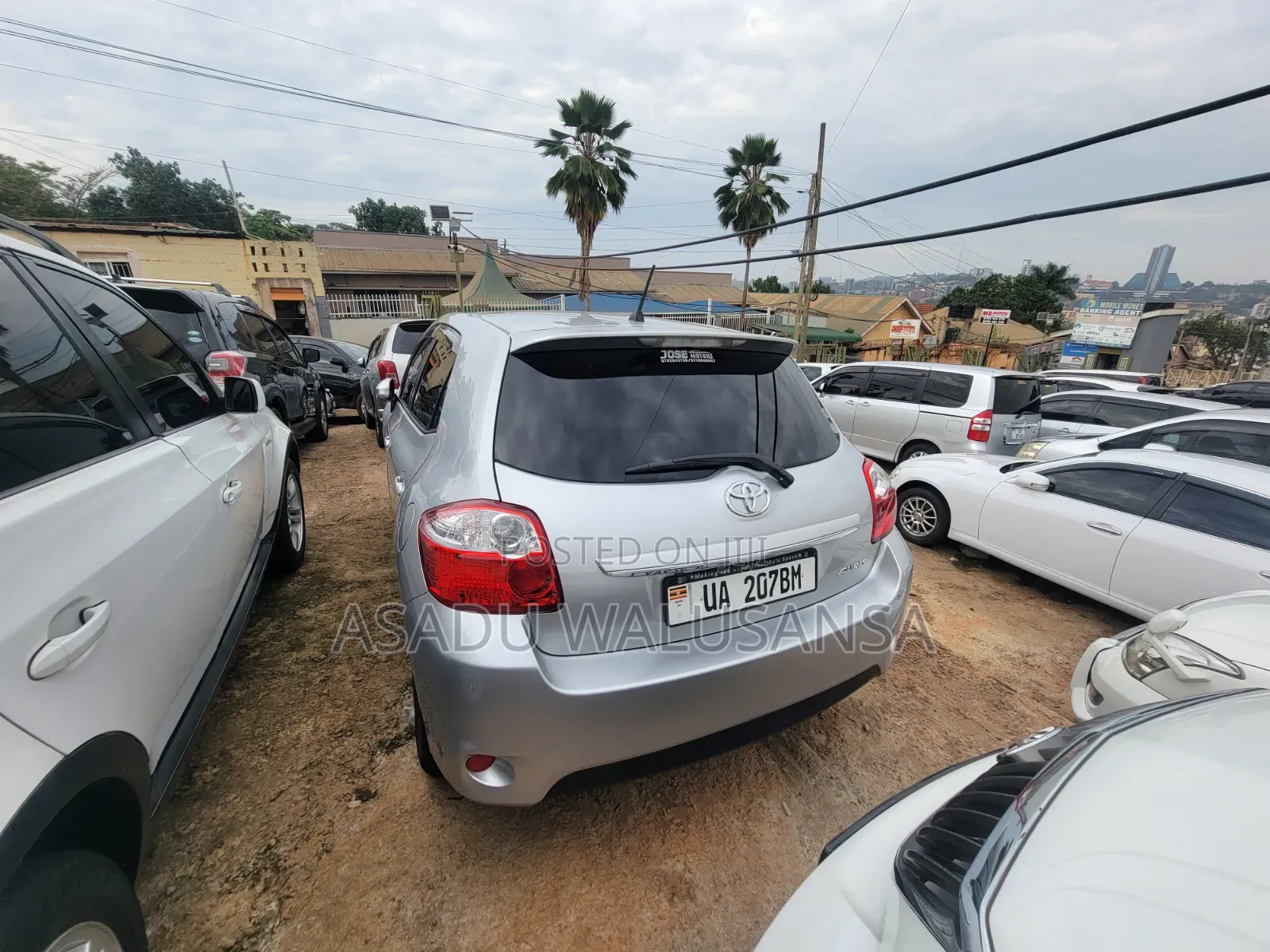 Toyota Auris 2010 Silver