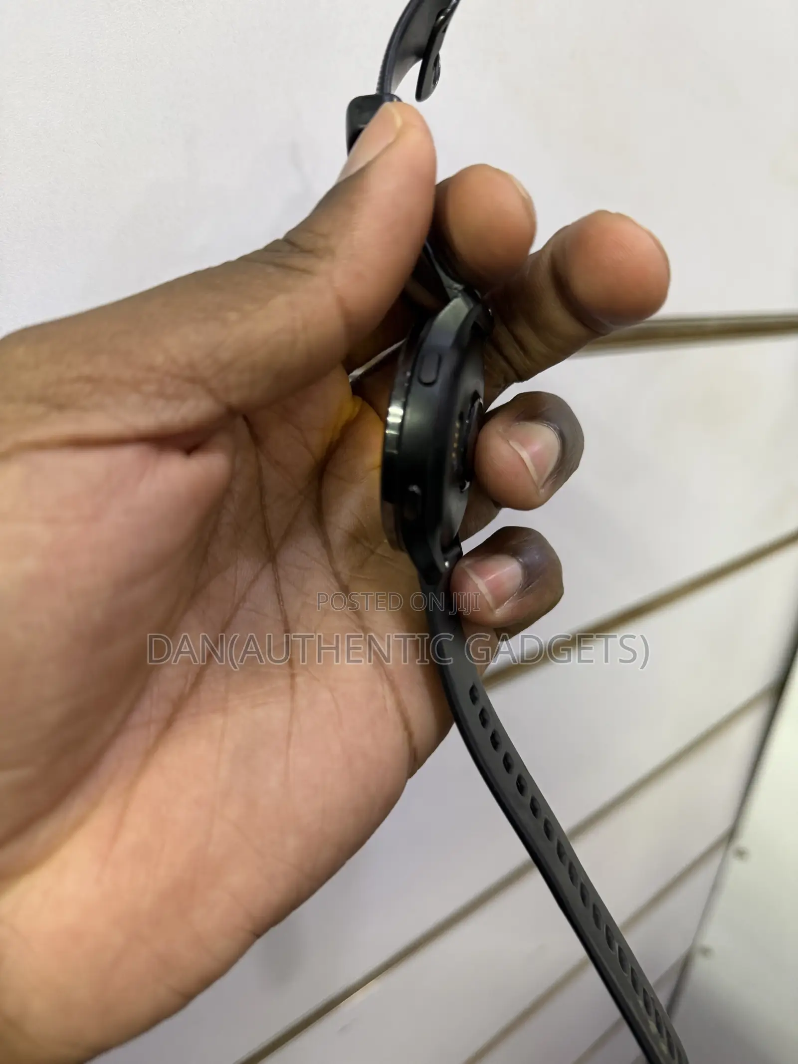 Uk  Used Garmin Venu 2