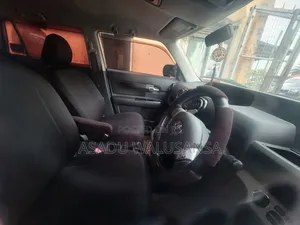 Toyota Corolla Rumion 2010 Silver