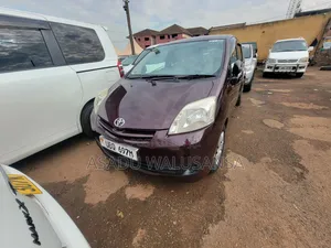 Toyota Passo Sette 2011 Maroon