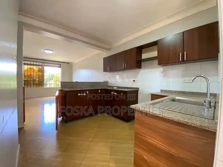 3bdrm Apartment in Muyenga Estate, Central Division for rent
