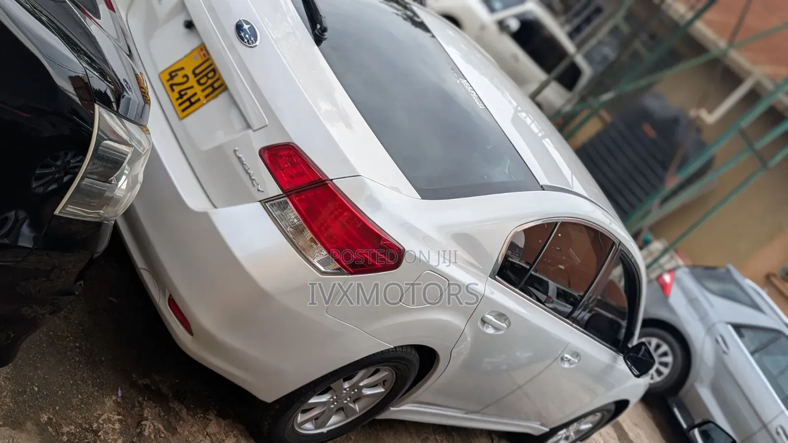 Subaru Legacy 2.0D Sedan 2009 White