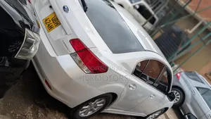 Subaru Legacy 2.0D Sedan 2009 White