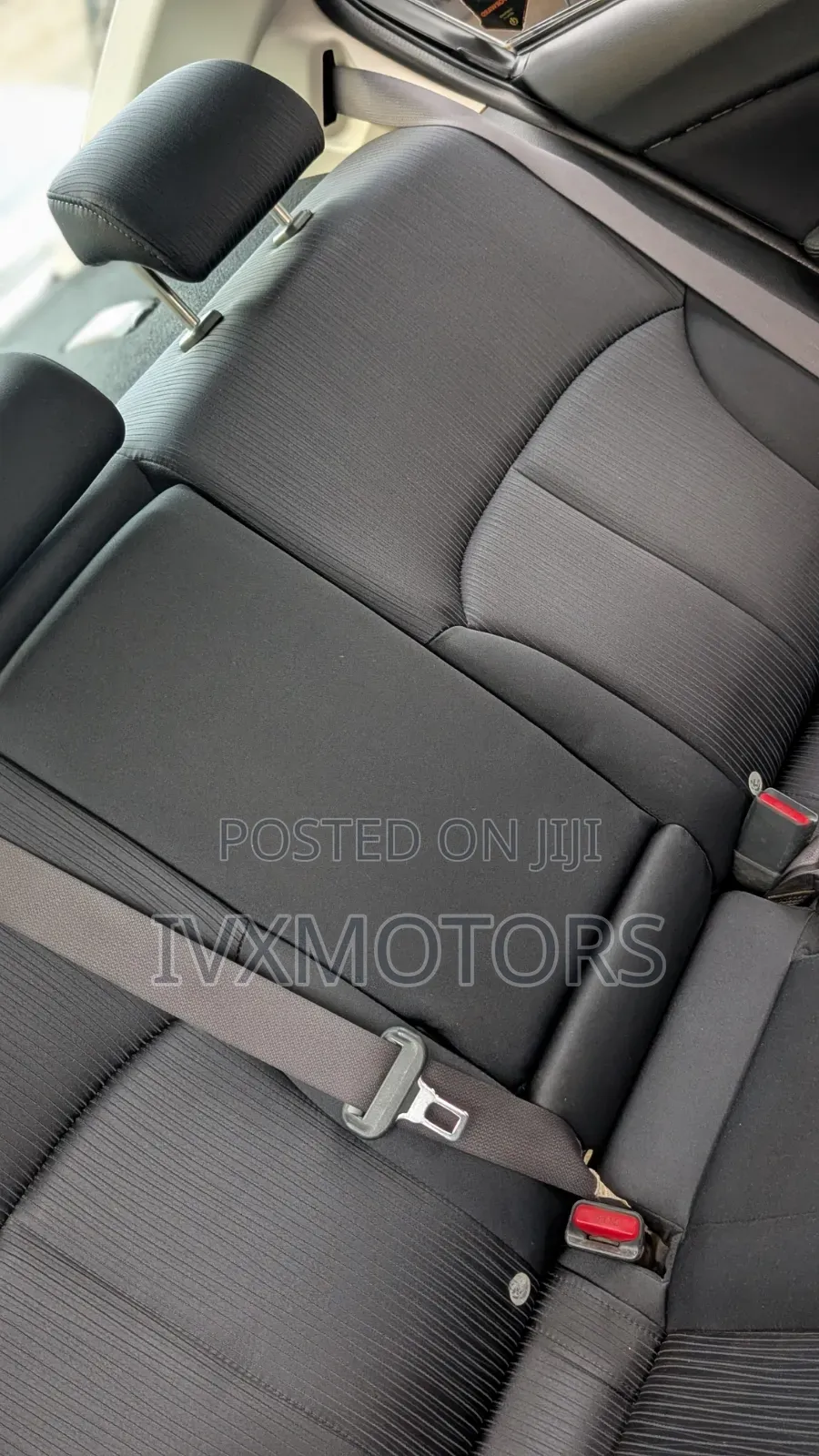 Subaru Legacy 2.0D Sedan 2009 White