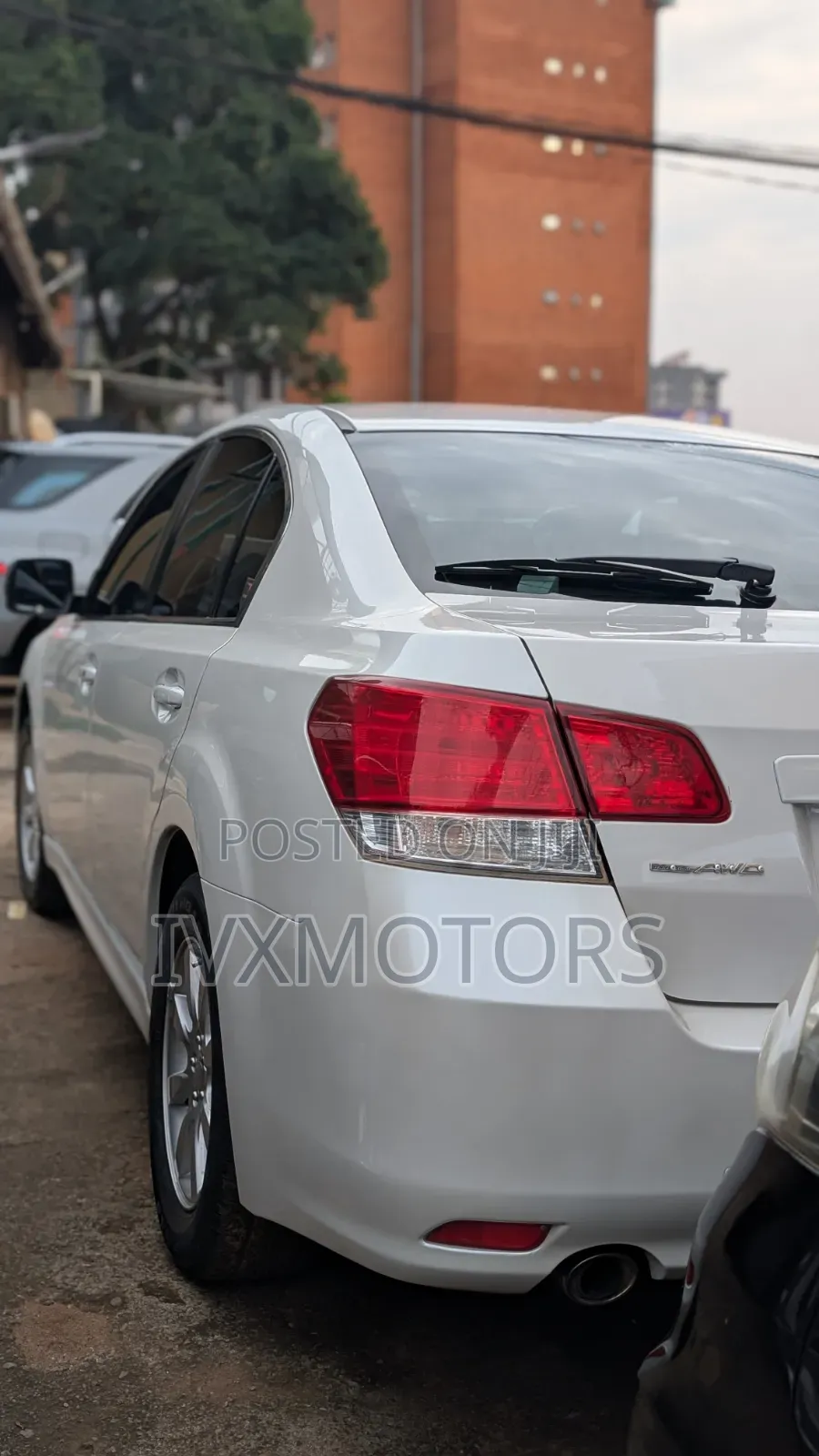 Subaru Legacy 2.0D Sedan 2009 White