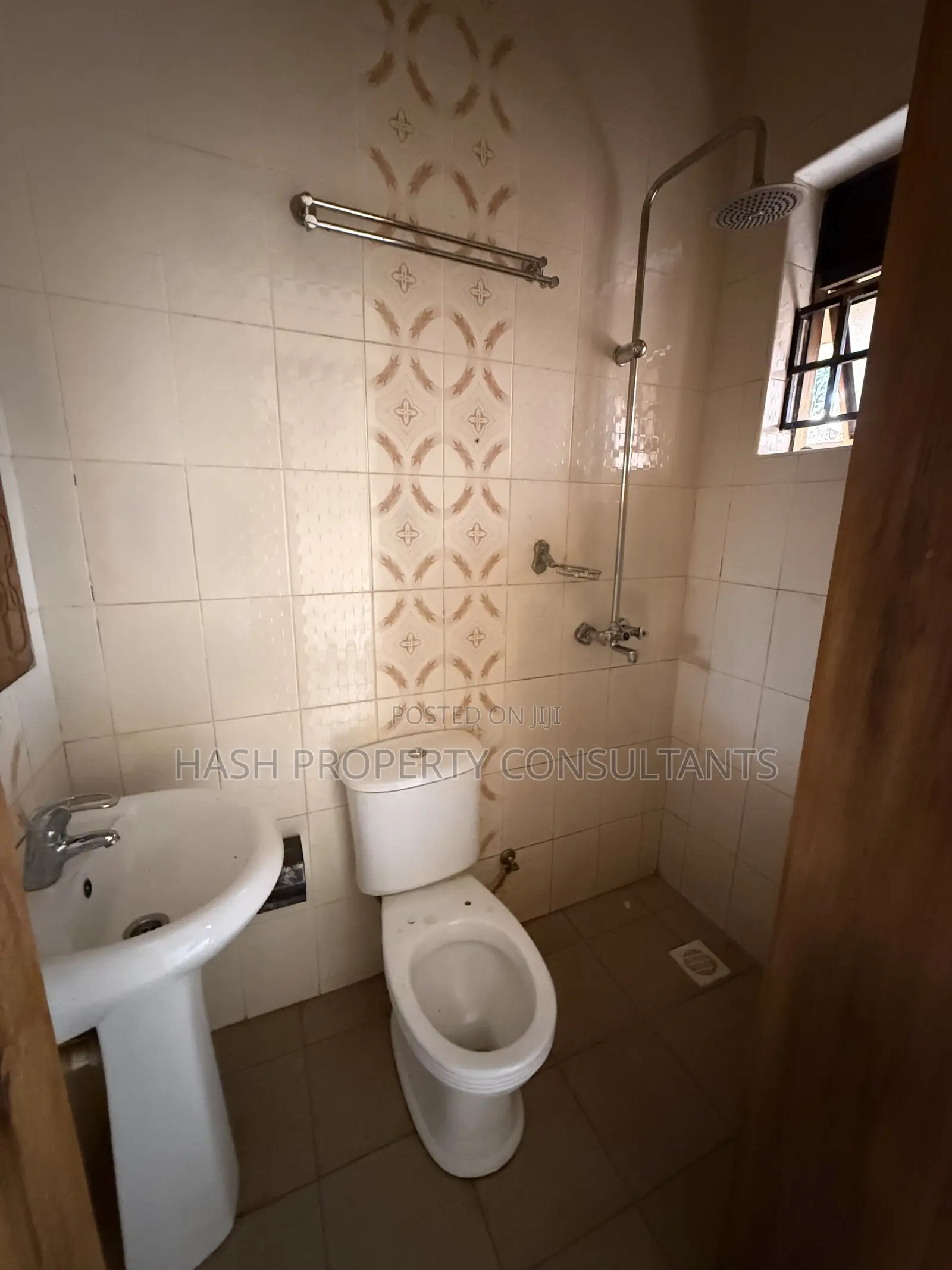 2bdrm House in Kirudu Houses, Central Division for rent