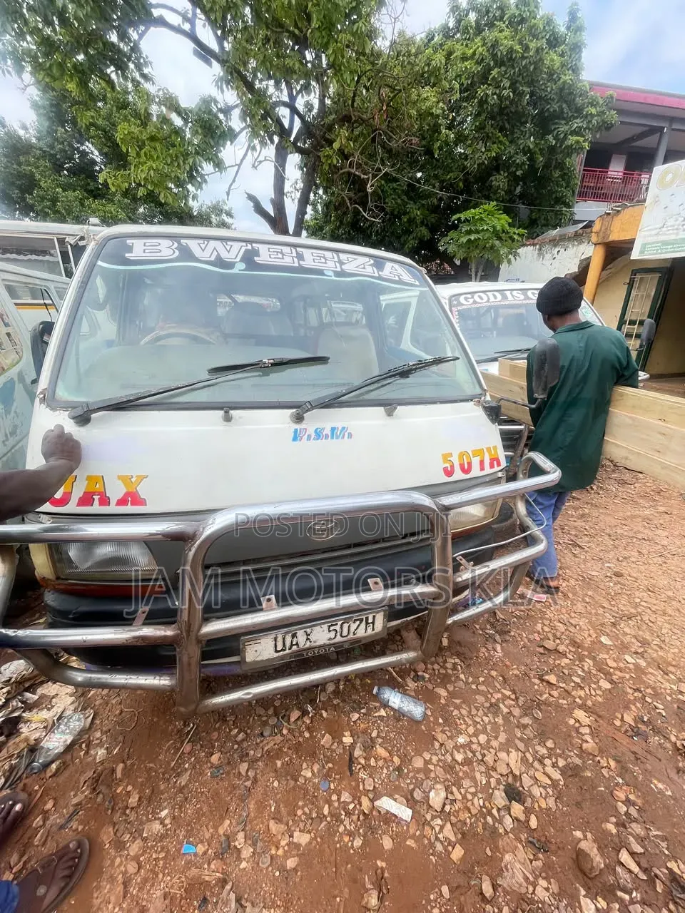 Toyota HiAce 1997 White