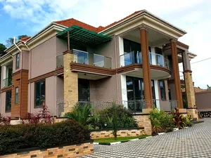 4bdrm Duplex in Muyenga Estate, Central Division for rent