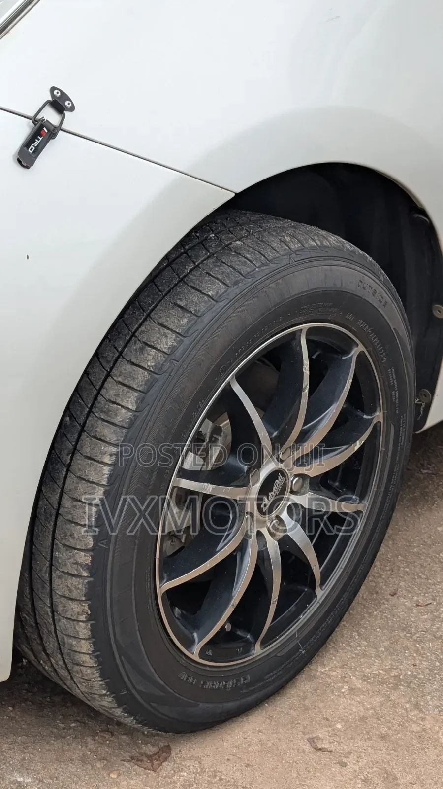 Toyota Ractis 1.5 AWD 2011 White