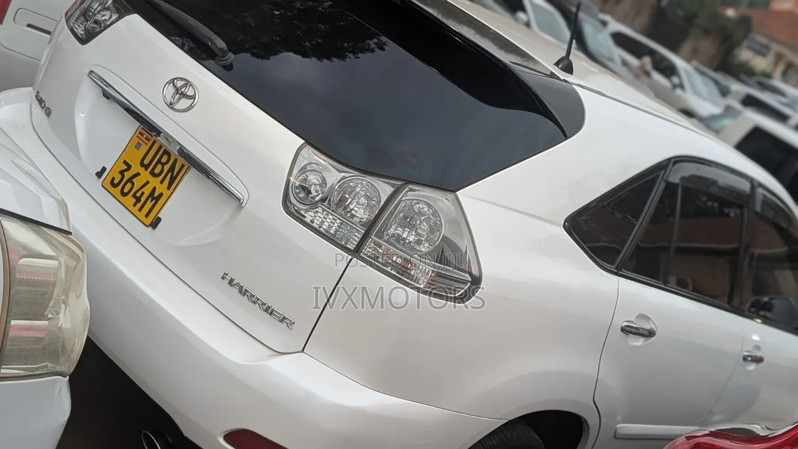 Toyota Harrier 2.4 2009 White