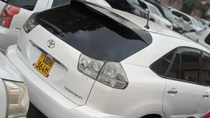 Toyota Harrier 2.4 2009 White