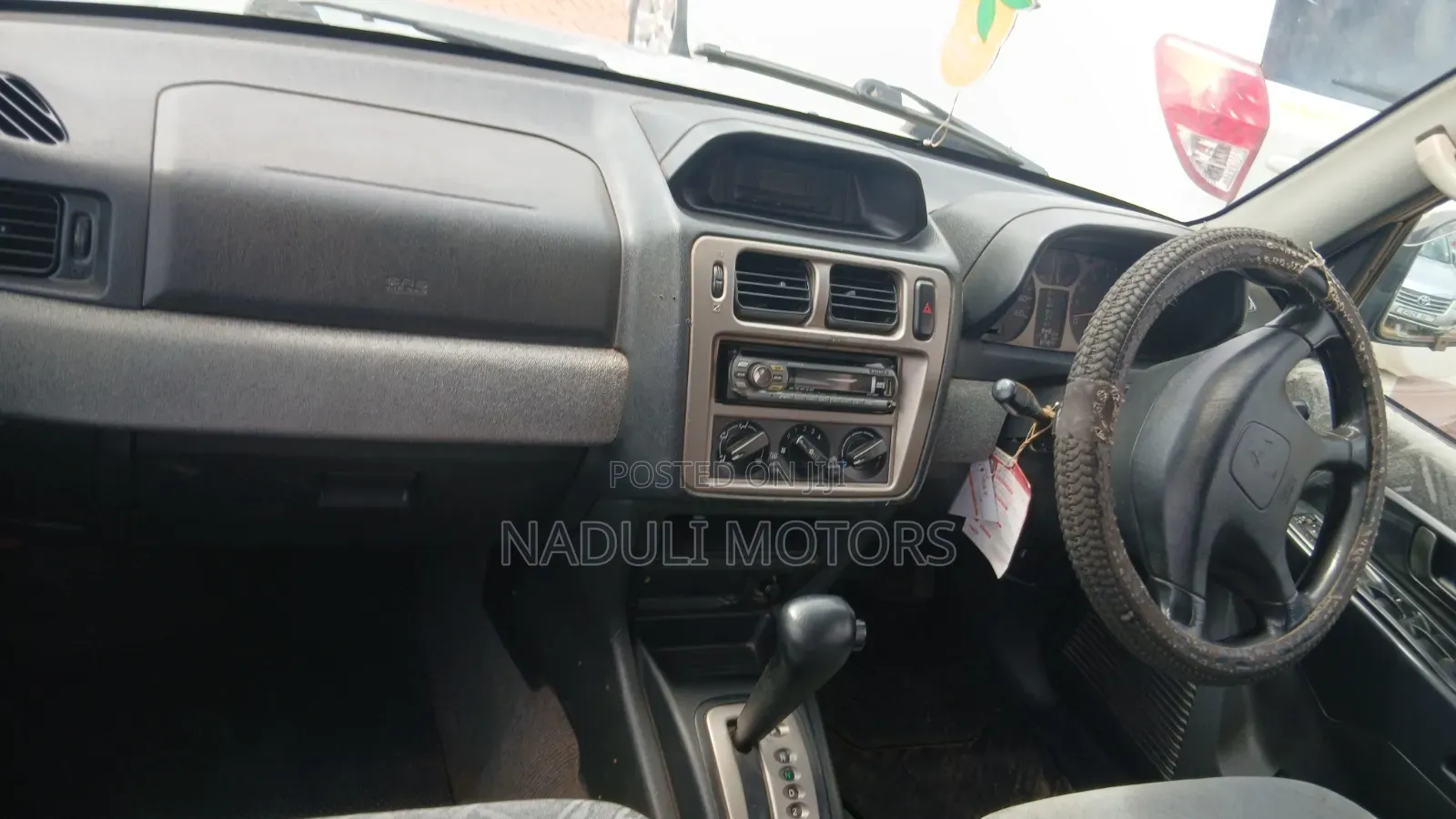 Mitsubishi Pajero IO 2004 Silver