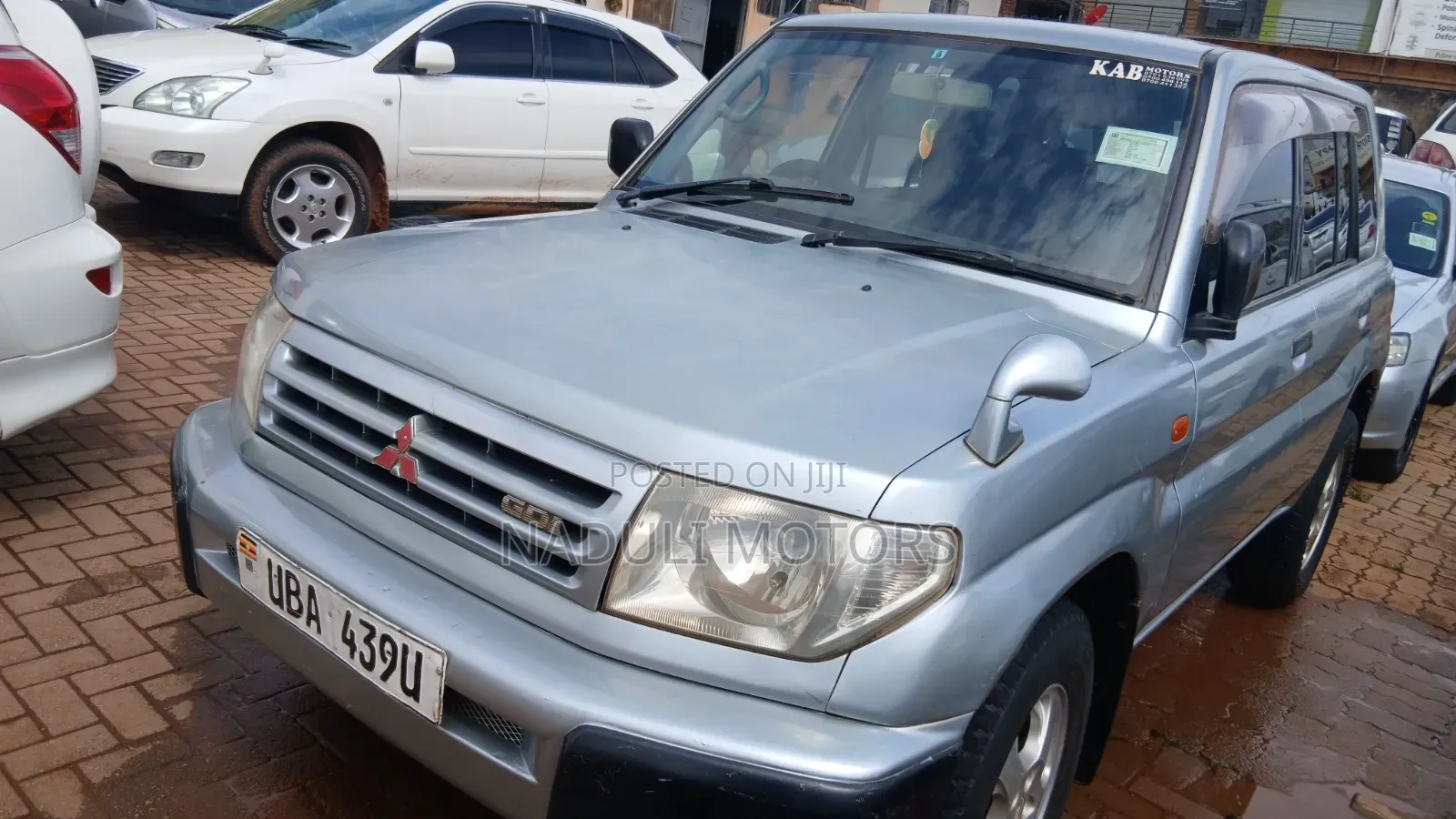 Mitsubishi Pajero IO 2004 Silver