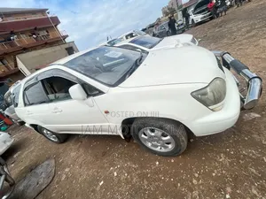 Toyota Harrier 2.2 16V 1998 White