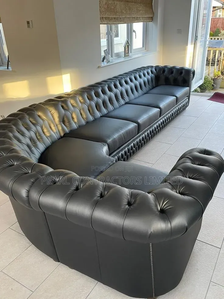 Sofas/Intercontinental Chesterfield Sofa U Shape 8 Seaters 3,000,000/-