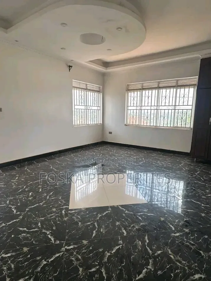 3bdrm Duplex in Konge Buziga, Central Division for rent