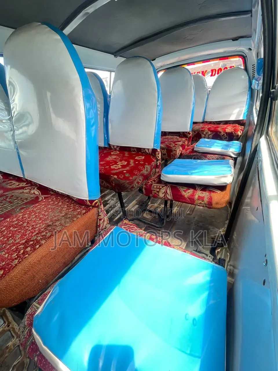 Toyota HiAce 2002 White