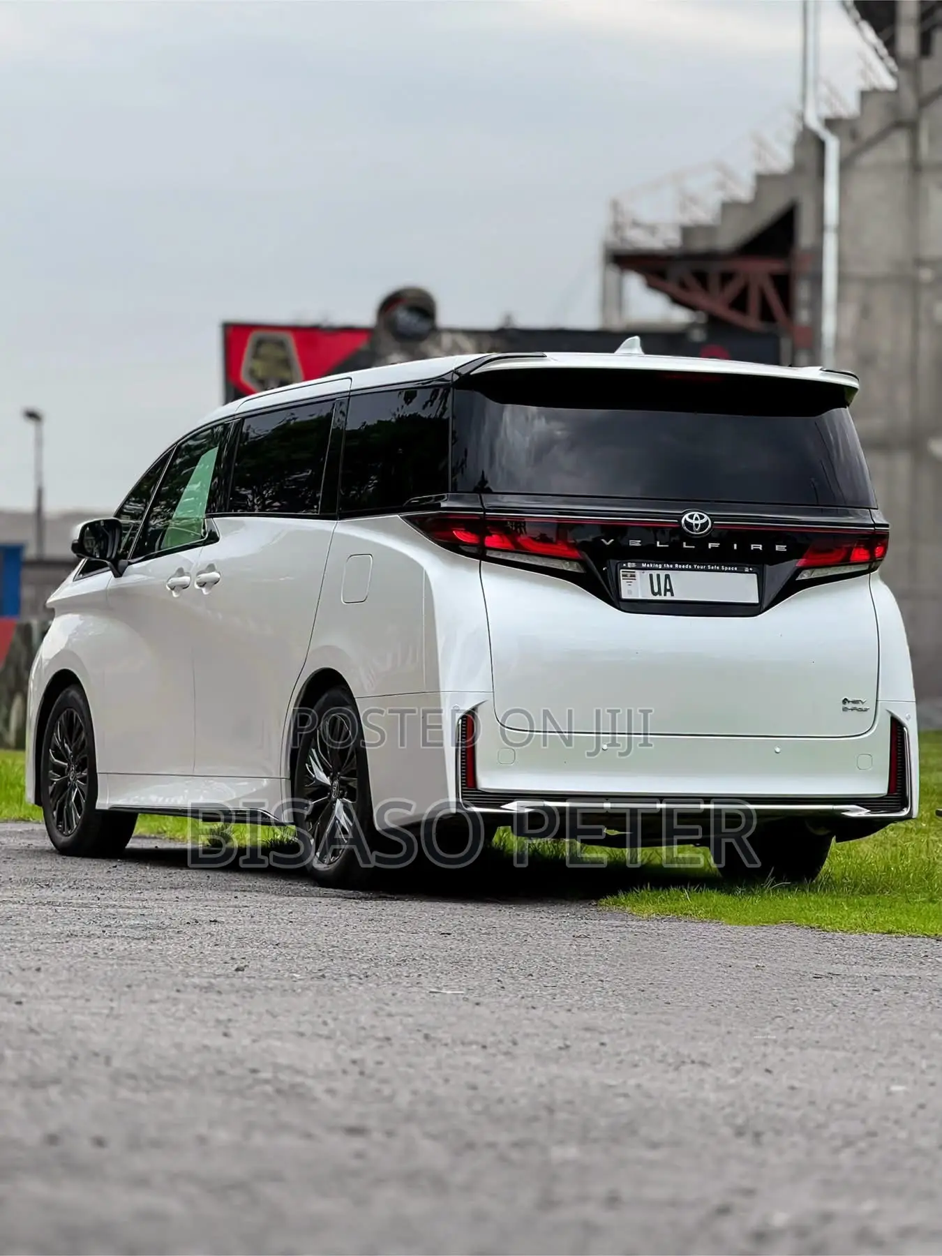 Toyota Vellfire 2024 White