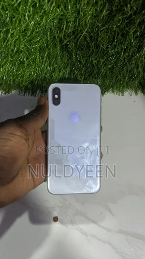 Apple iPhone X 64 GB