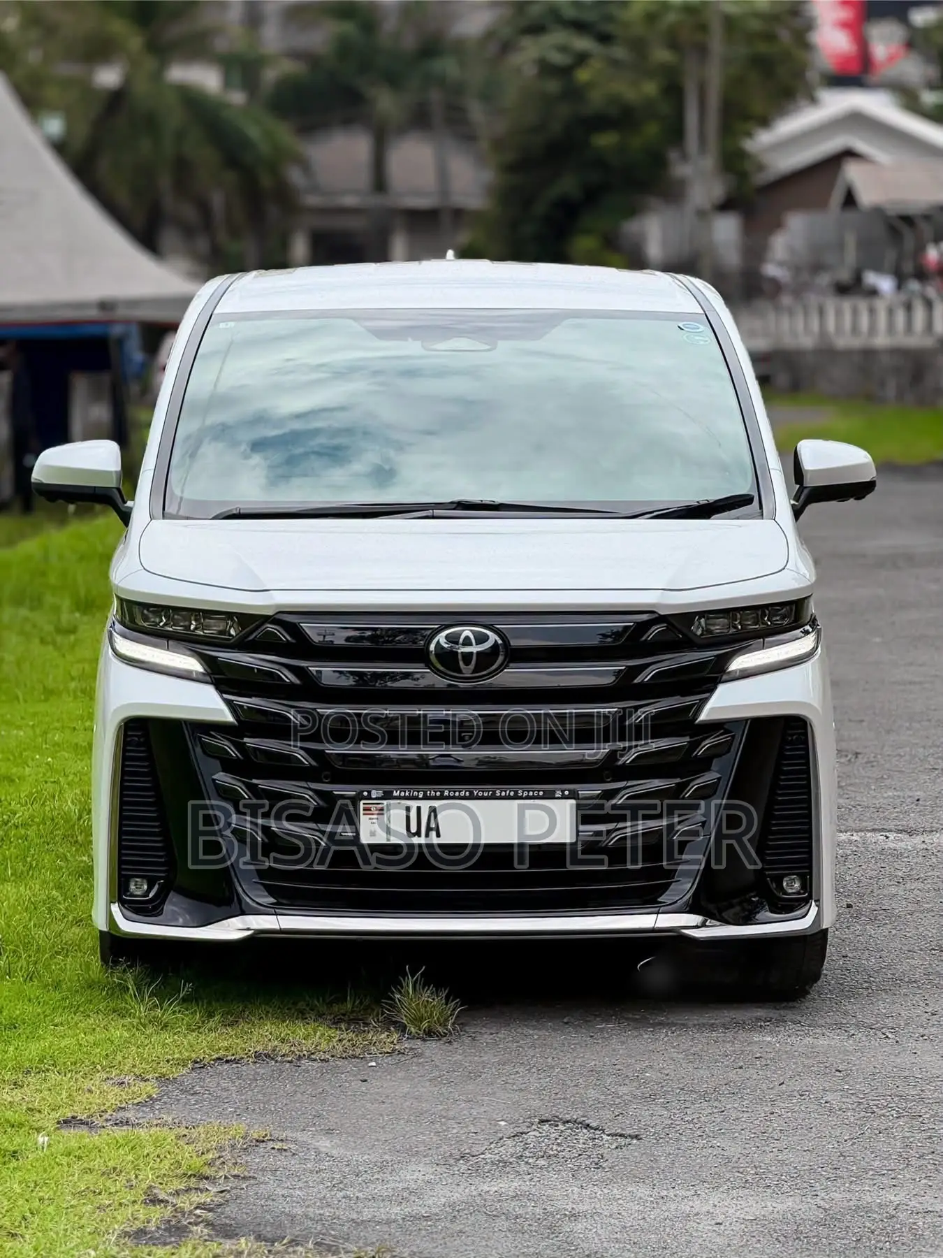 Toyota Vellfire 2024 White