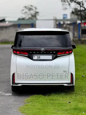 Toyota Vellfire 2024 White