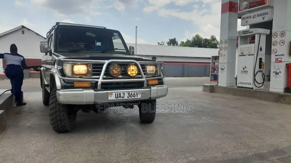 Toyota Land Cruiser Prado 1996 Black