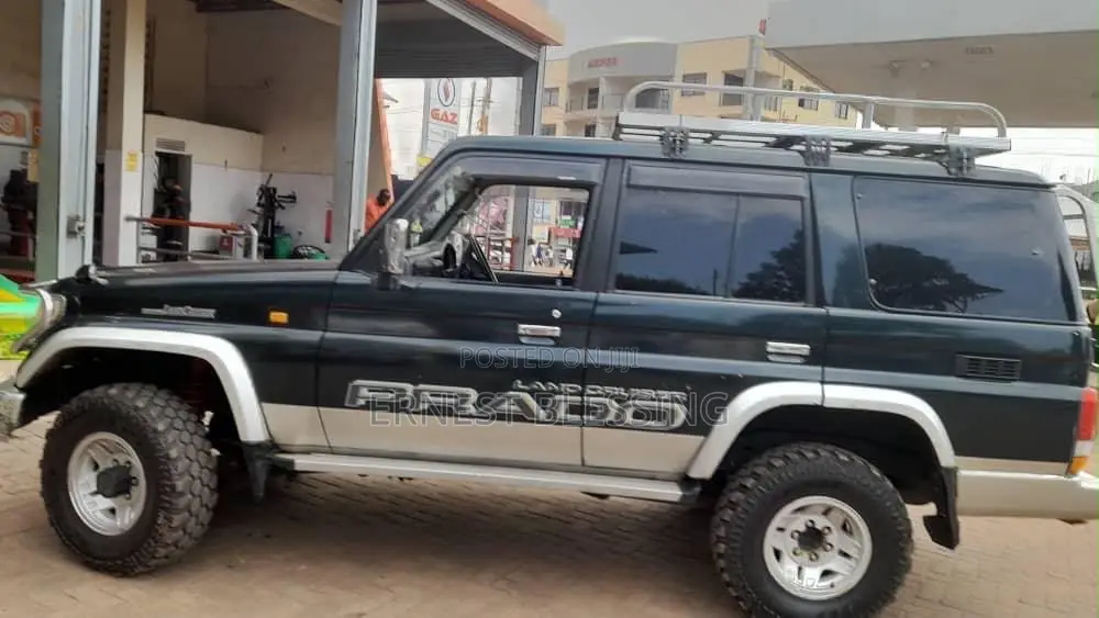 Toyota Land Cruiser Prado 1996 Black