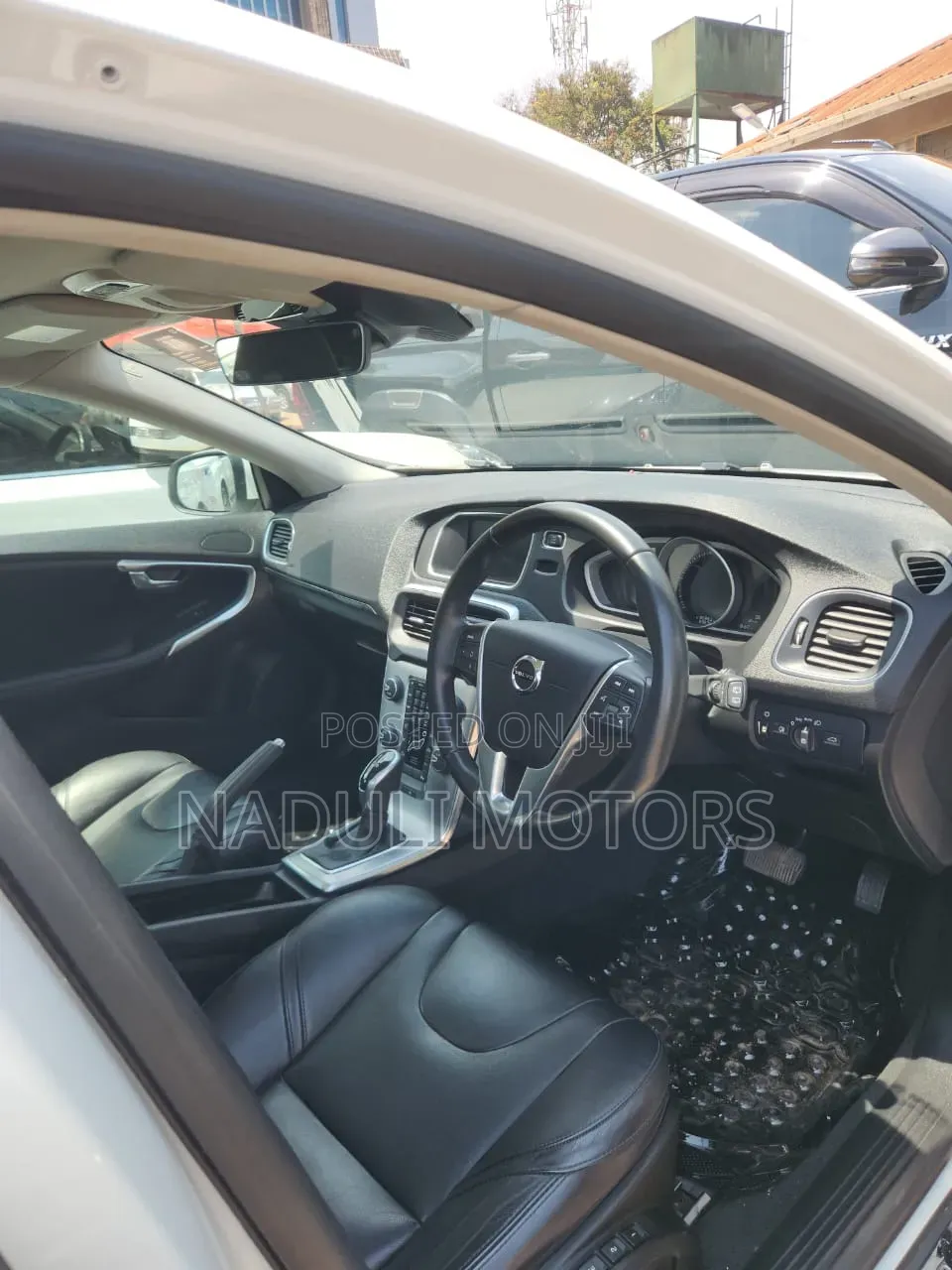 Volvo V40 2016 White