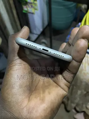 Apple iPhone 11 128 GB White