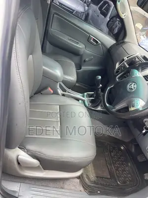Toyota Hilux 2.5 D-4D Double Cab 2008 White
