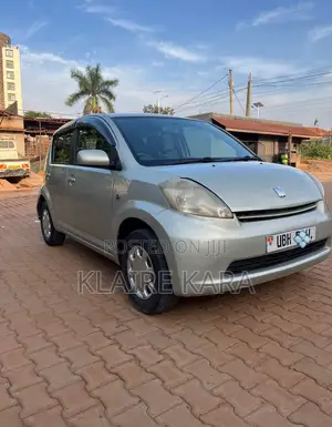 Toyota Passo 2006 Green