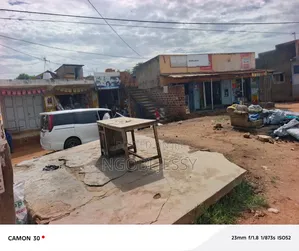 Kirinya Bweyogerer Commercial Building on Sale at 600m Income 3m