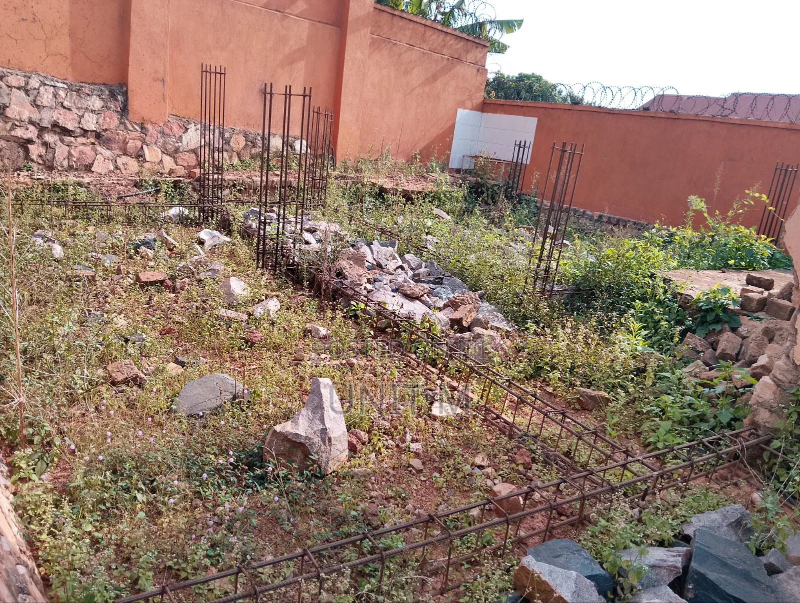 Plot for Sale 24 Decimals Makindye Upper Konge