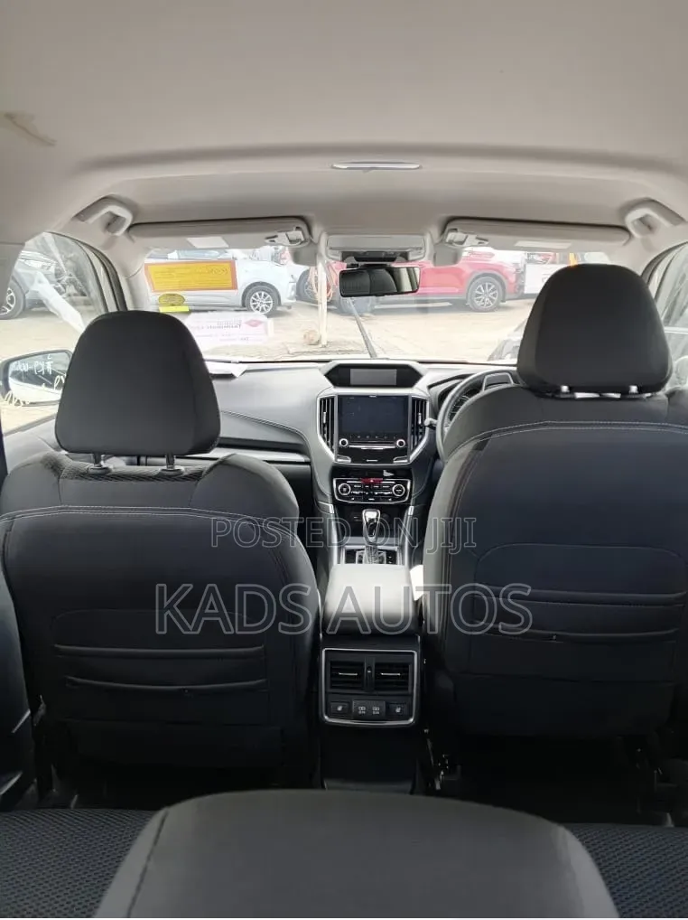 Subaru Forester Premium AWD 2019 Pearl